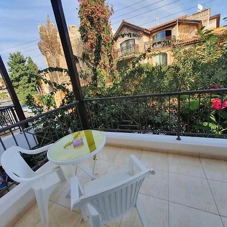 Ancient - Cozy Place Next To The Sea, Marina, Historical Sites, Buses, Mall, And Market Apartman *