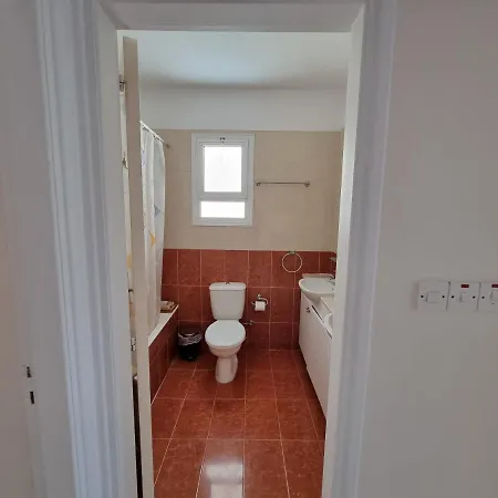 דירה Ancient - Cozy Place Next To The Sea, Marina, Historical Sites, Buses, Mall, And Market