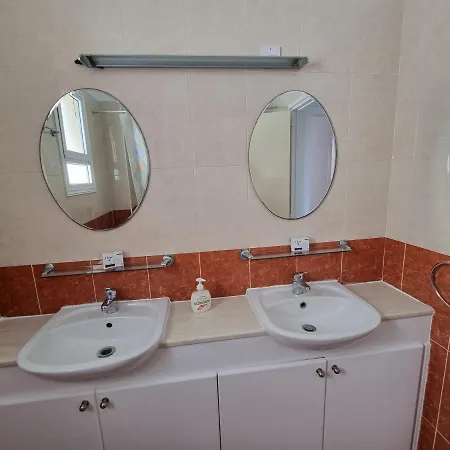 Ancient - Cozy Place Next To The Sea, Marina, Historical Sites, Buses, Mall, And Market * Paphos