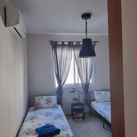 شقة Ancient - Cozy Place Next To The Sea, Marina, Historical Sites, Buses, Mall, And Market *