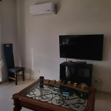 Ancient - Cozy Place Next To The Sea, Marina, Historical Sites, Buses, Mall, And Market *