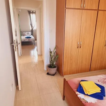 Ancient - Cozy Place Next To The Sea, Marina, Historical Sites, Buses, Mall, And Market Appartement