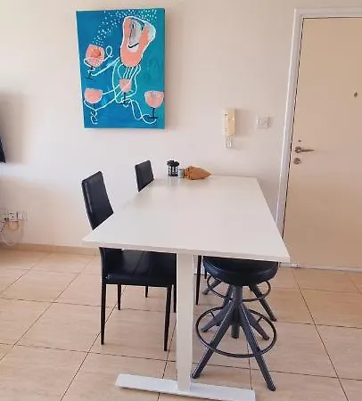 דירה Ancient - Cozy Place Next To The Sea, Marina, Historical Sites, Buses, Mall, And Market פאפוס