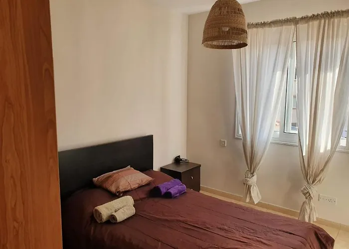 Appartement Ancient - Cozy Place Next To The Sea, Marina, Historical Sites, Buses, Mall, And Market *