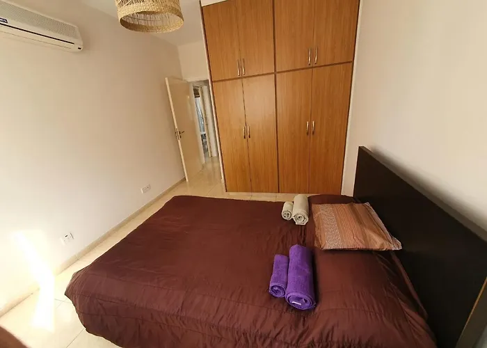 Appartement Ancient - Cozy Place Next To The Sea, Marina, Historical Sites, Buses, Mall, And Market Paphos