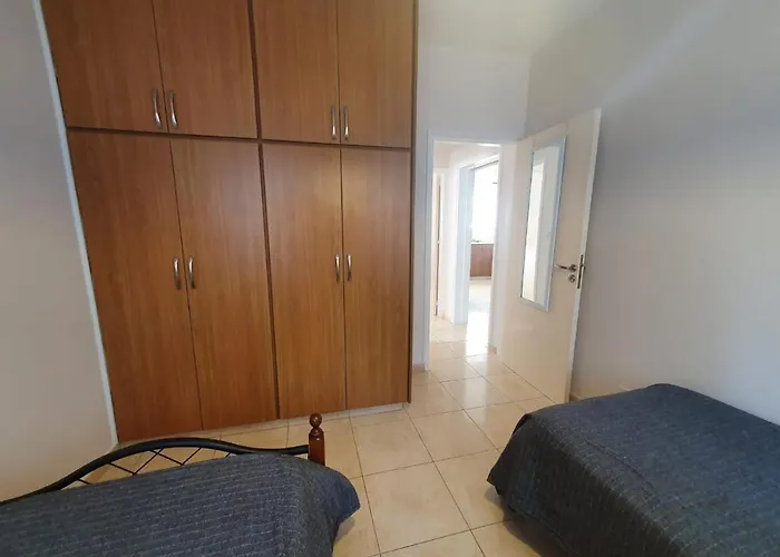 Ancient - Cozy Place Next To The Sea, Marina, Historical Sites, Buses, Mall, And Market Appartement Paphos