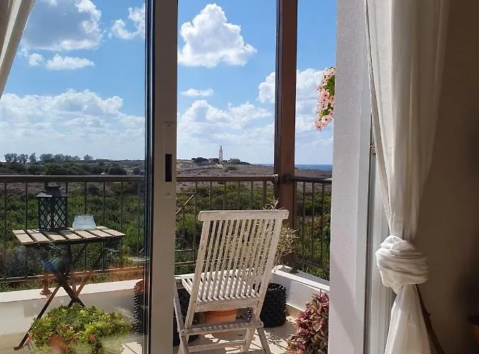 Appartement Ancient - Cozy Place Next To The Sea, Marina, Historical Sites, Buses, Mall, And Market *