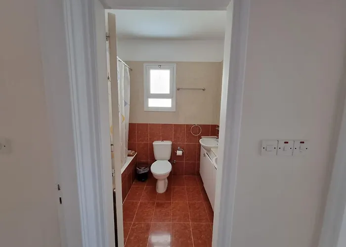 Appartement Ancient - Cozy Place Next To The Sea, Marina, Historical Sites, Buses, Mall, And Market