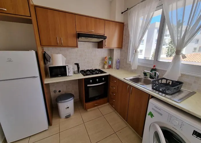 Ancient - Cozy Place Next To The Sea, Marina, Historical Sites, Buses, Mall, And Market * Paphos