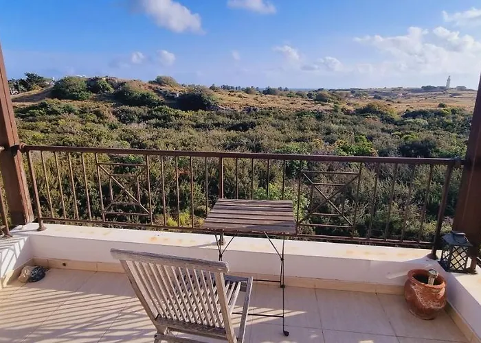 Ancient - Cozy Place Next To The Sea, Marina, Historical Sites, Buses, Mall, And Market Appartement