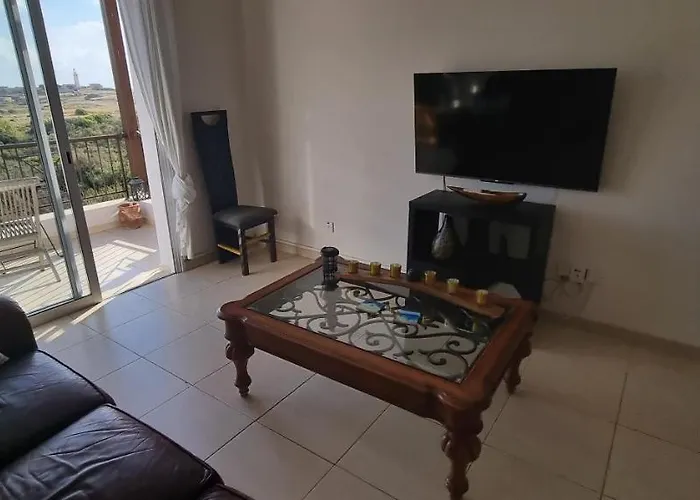 Ancient - Cozy Place Next To The Sea, Marina, Historical Sites, Buses, Mall, And Market * Paphos