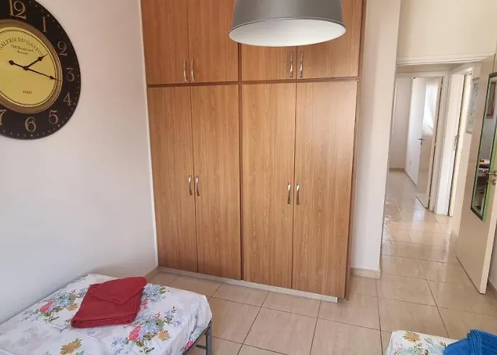 Appartement Ancient - Cozy Place Next To The Sea, Marina, Historical Sites, Buses, Mall, And Market Paphos