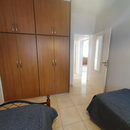 Ancient - Cozy Place Next To The Sea, Marina, Historical Sites, Buses, Mall, And Market Apartament Paphos