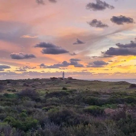 Ancient - Cozy Place Next To The Sea, Marina, Historical Sites, Buses, Mall, And Market Apartman