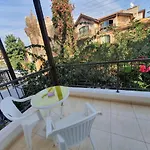 Ancient - Cozy Place Next To The Sea, Marina, Historical Sites, Buses, Mall, And Market דירה *