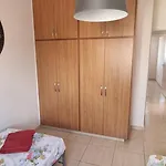 דירה Ancient - Cozy Place Next To The Sea, Marina, Historical Sites, Buses, Mall, And Market פאפוס